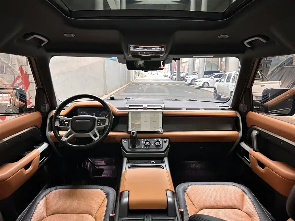 Land Rover Defender 2022 — фото 11