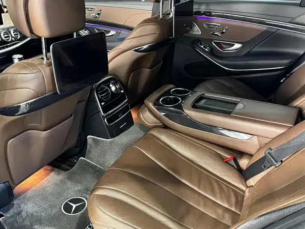 Mercedes-Benz S-Class 2020