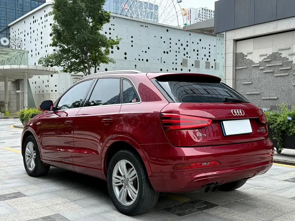 Audi Q3 2015