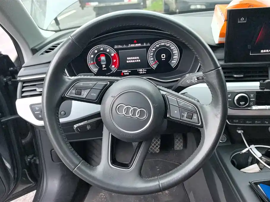 Audi A4L 2021 — фото 15