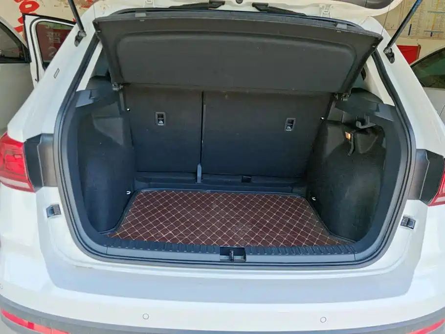 Volkswagen Tharu 2020