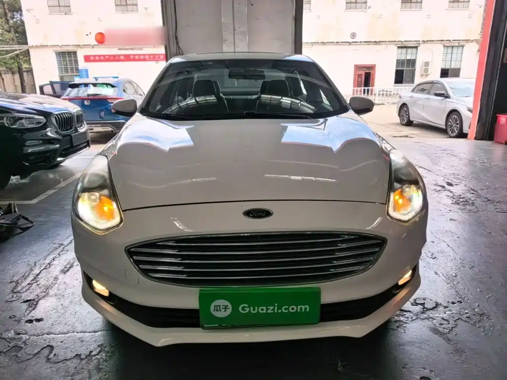 Ford Forrest 2019
