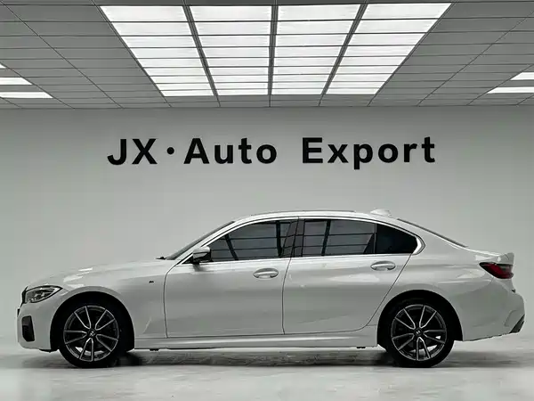 BMW 3 Series 2022