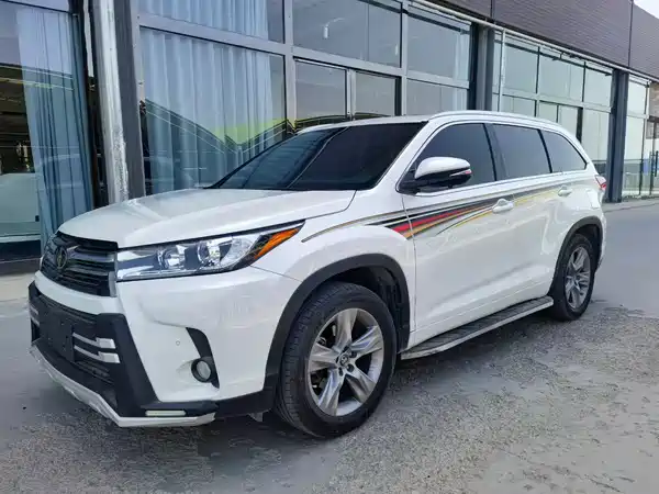 Toyota Highlander 2021