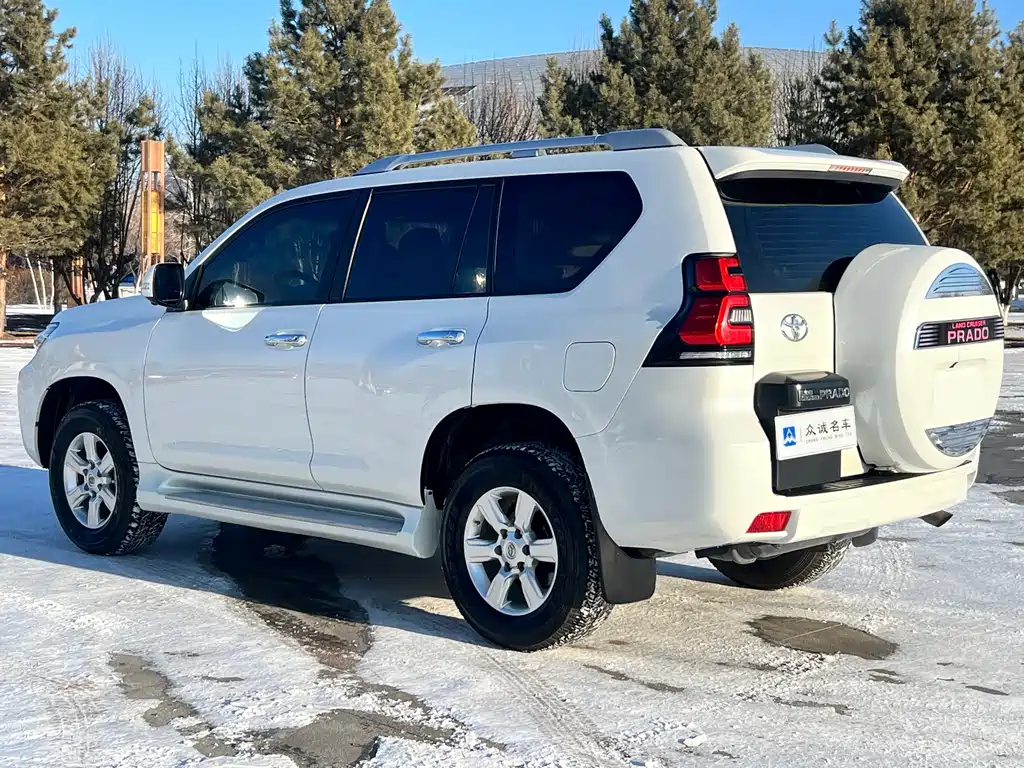 Toyota Prado 2019 — фото 9