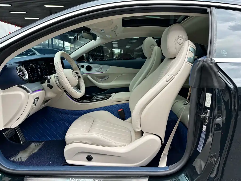 Mercedes-Benz E-Class 2022
