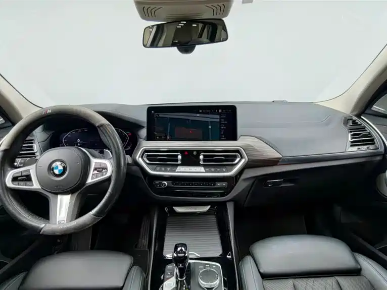 BMW X3 2022 — фото 9