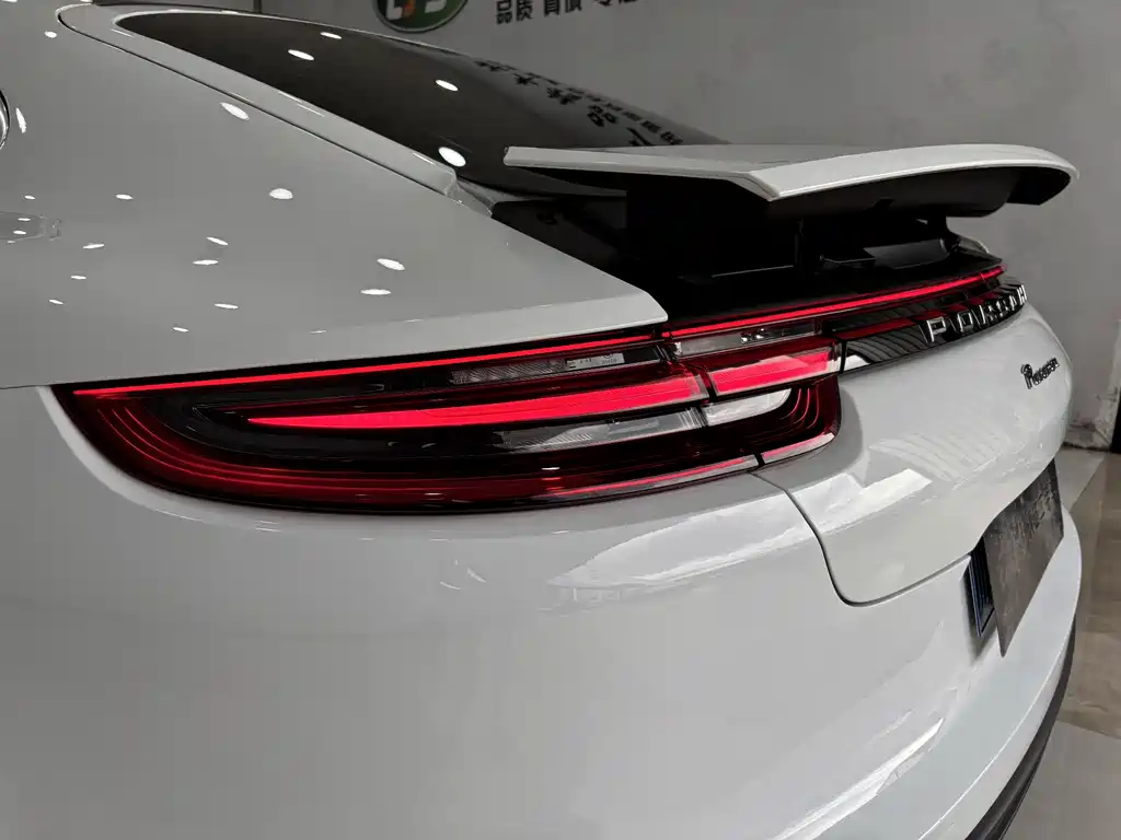 Porsche Panamera 2021 — фото 9