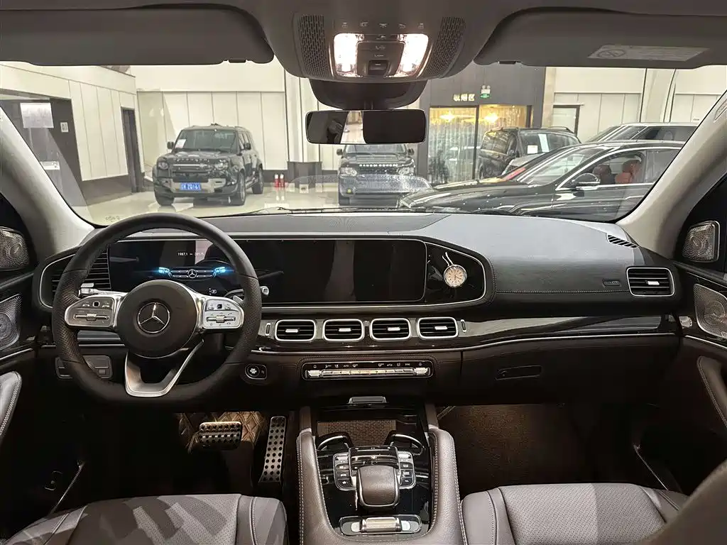 Mercedes-Benz GLS 2023 — фото 13