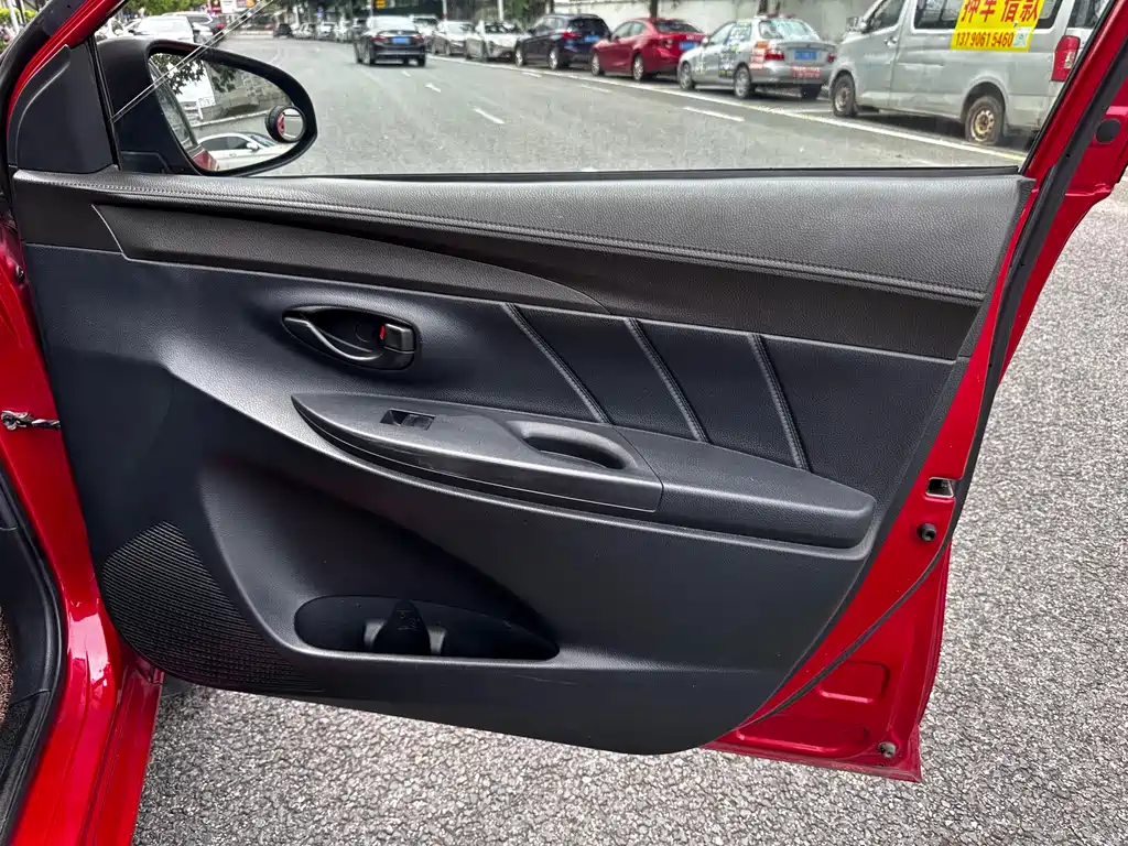 Toyota Vios 2014 — фото 22