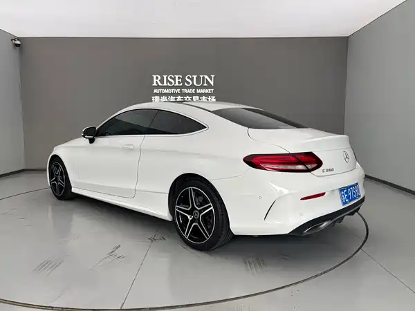 Mercedes-Benz C-Class 2019