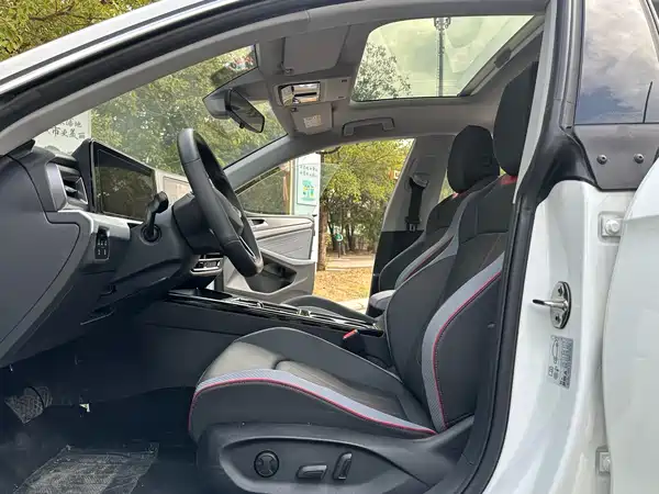 Volkswagen Lamando 2025