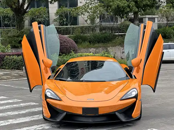 McLaren 540C 2019