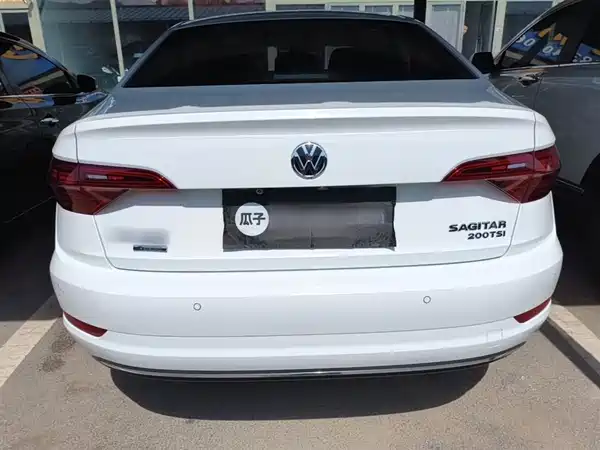 Volkswagen Sagitar 2020