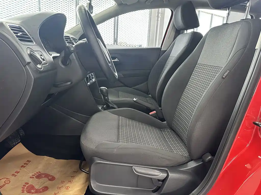 Volkswagen Polo 2016