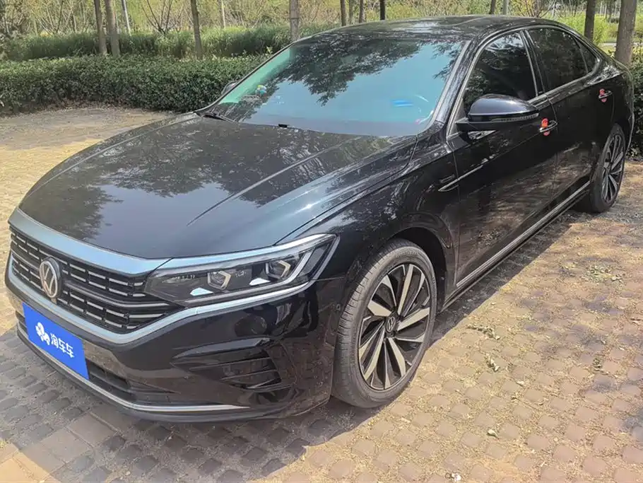 Volkswagen Passat 2022
