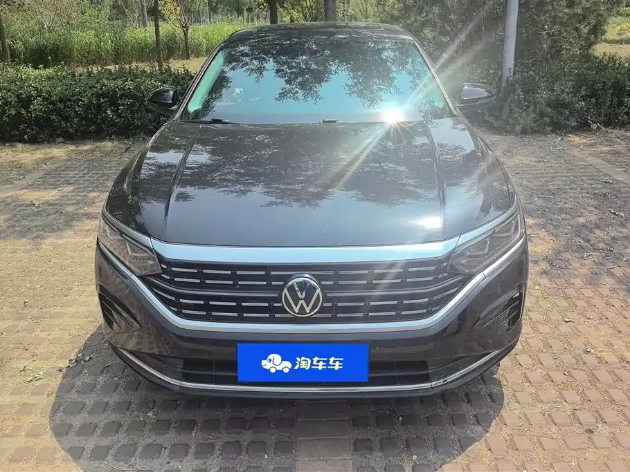 Volkswagen Passat 2022