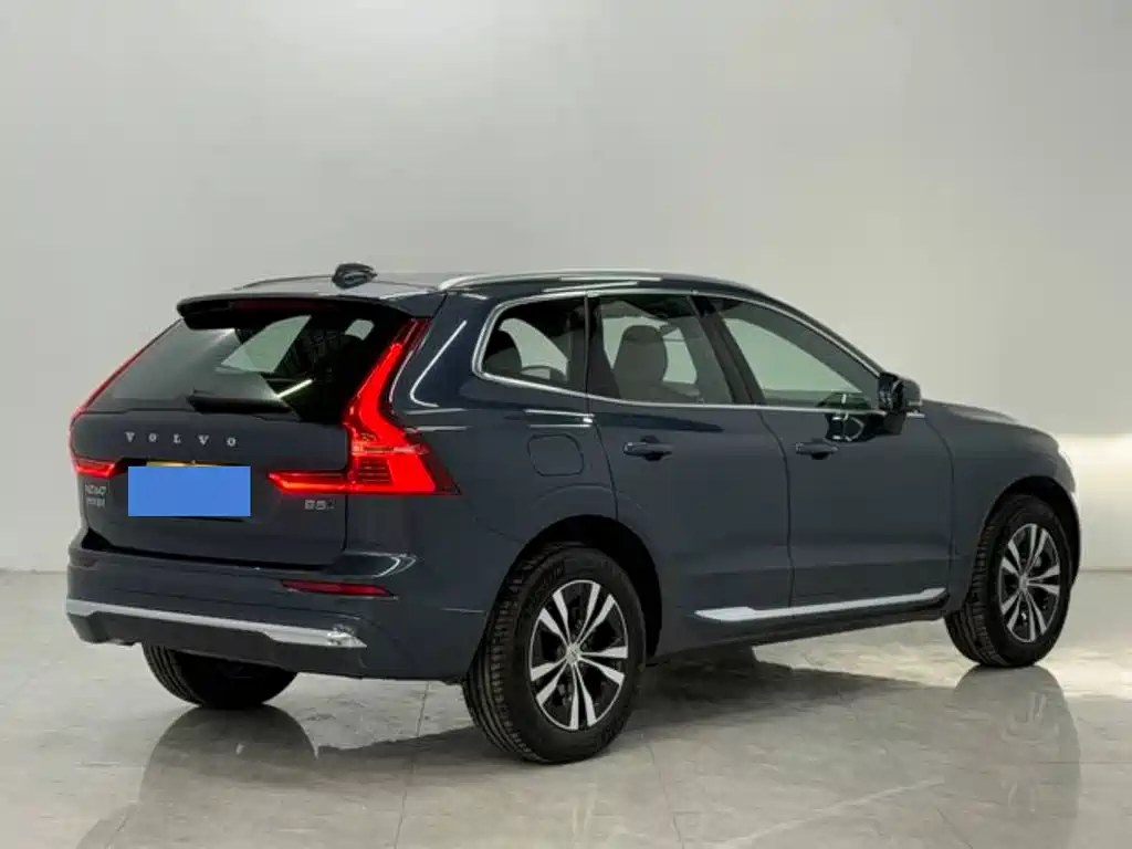 Volvo XC60 2025 — фото 7