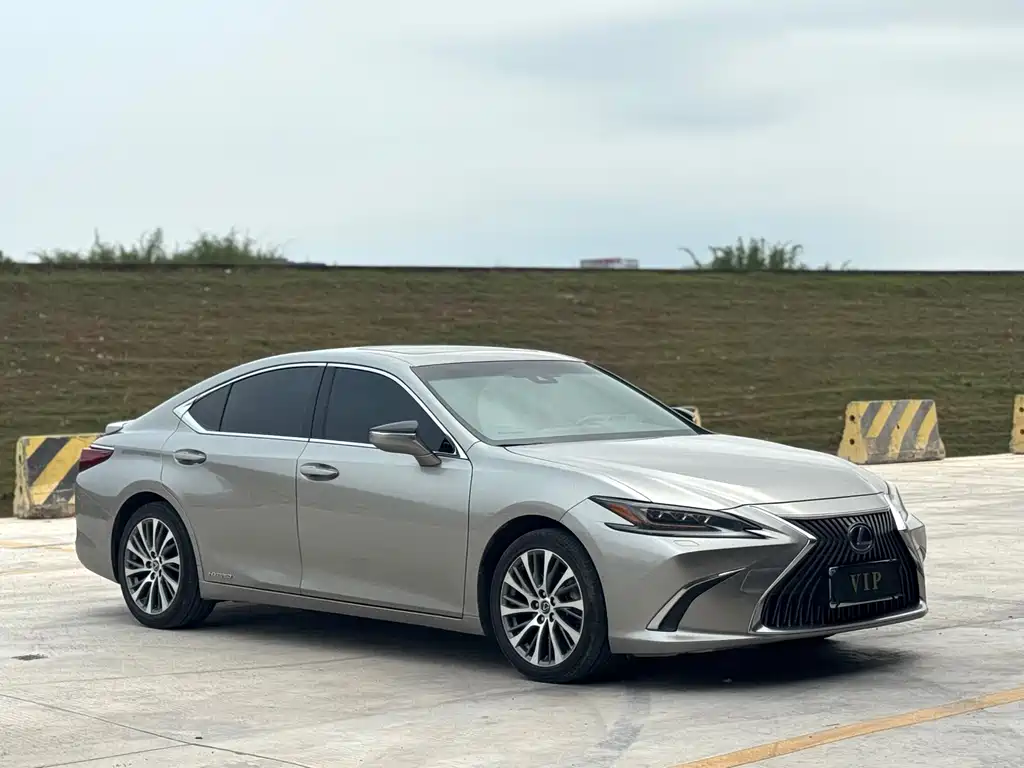 Lexus ES 2021 — фото 3
