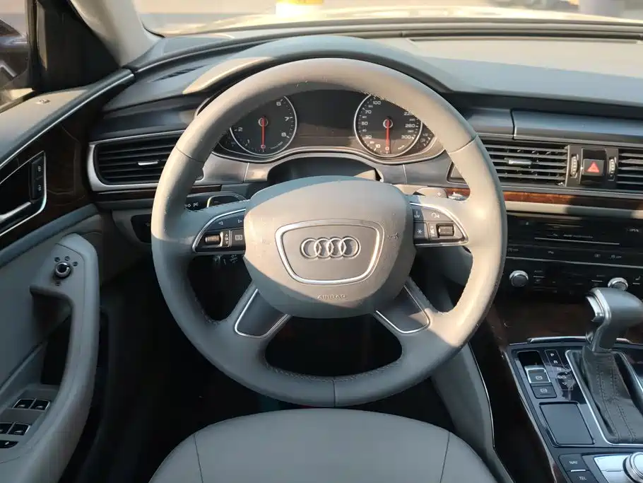 Audi A6L 2013 — фото 15