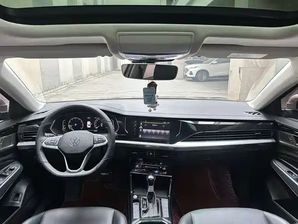 Volkswagen Passat 2022