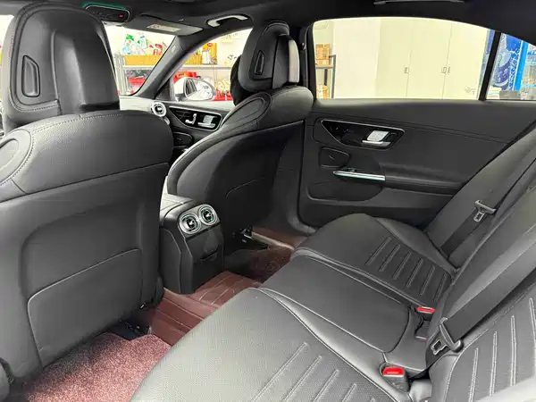 Mercedes-Benz C-Class 2023