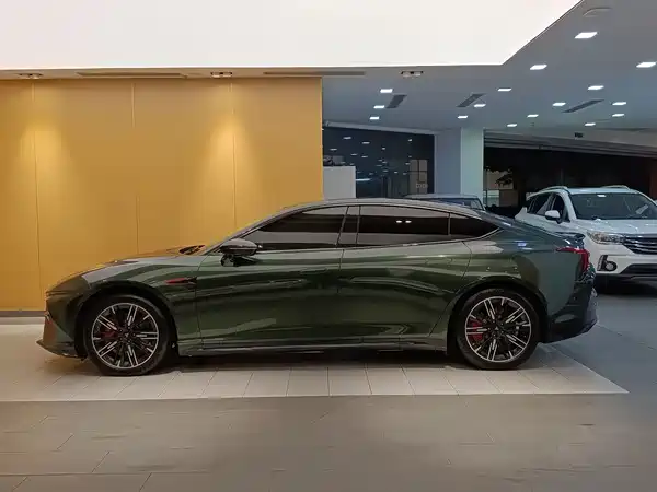 Neta S 2023