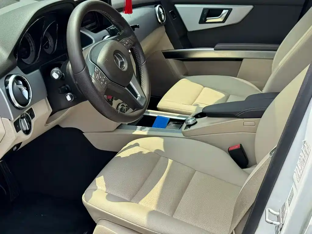 Mercedes-Benz GLK-Class 2015