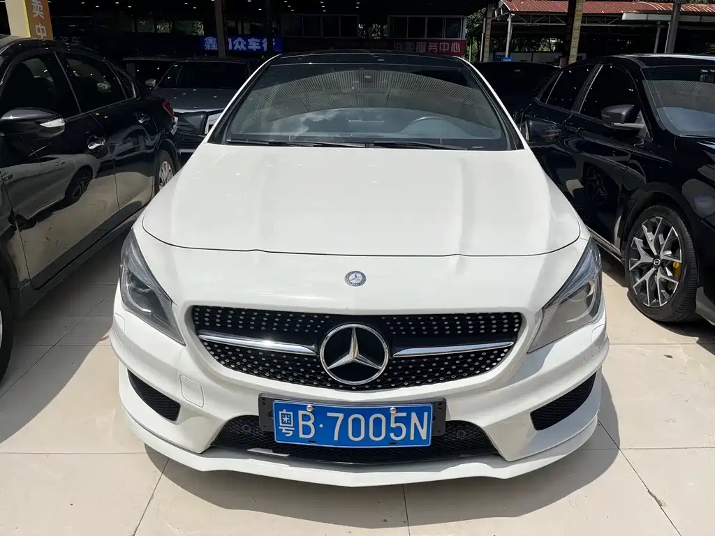 Mercedes-Benz CLA 2015