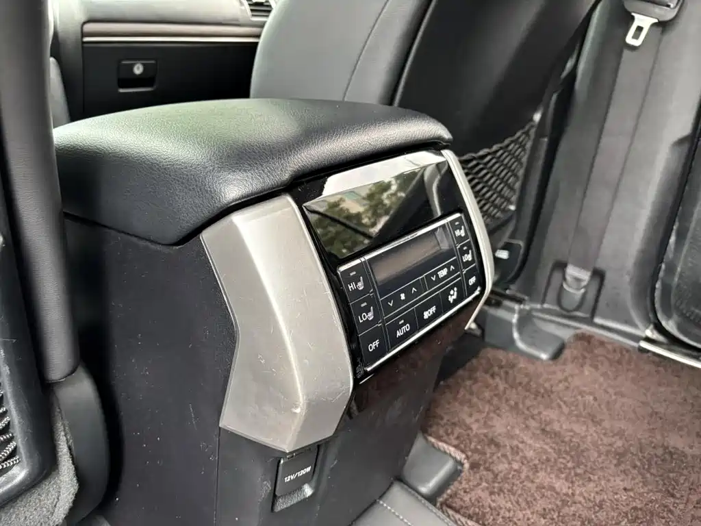 Toyota Prado 2019 — фото 20