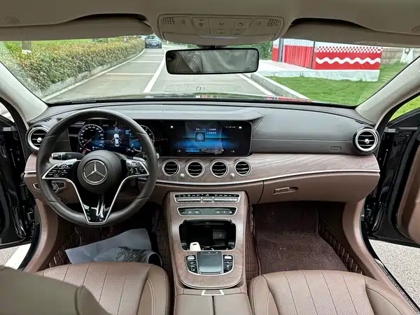 Mercedes-Benz E-Class 2023