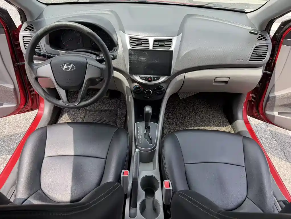 Hyundai Verna 2014 — фото 18