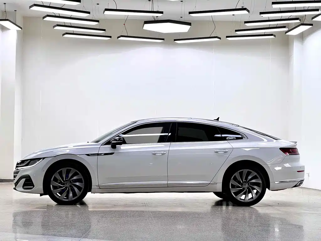 Volkswagen CC 2021 — фото 27