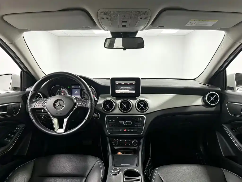 Mercedes-Benz GLA 2016 — фото 8