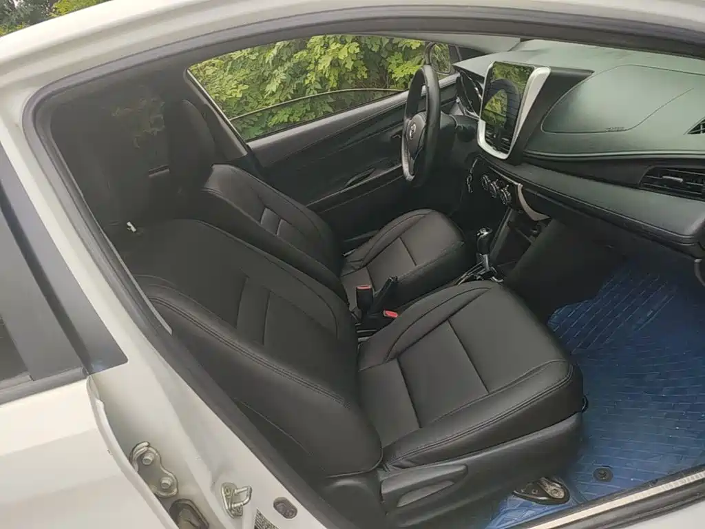 Toyota Yaris L 2019 — фото 25