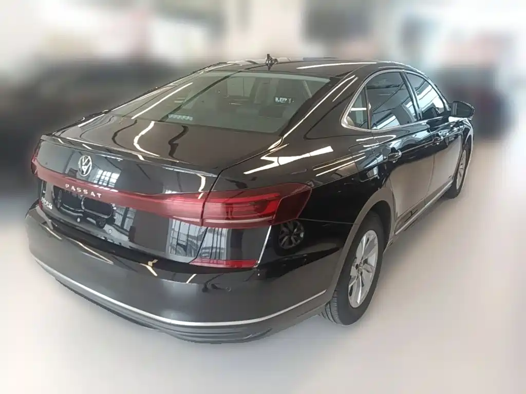 Volkswagen Passat 2025 — фото 12