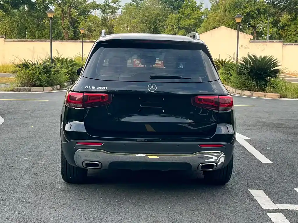 Mercedes-Benz GLB 2021