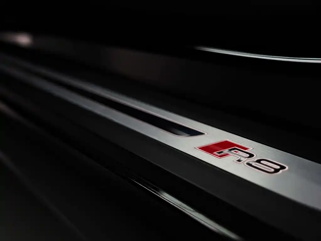Audi R8 2022 — фото 16