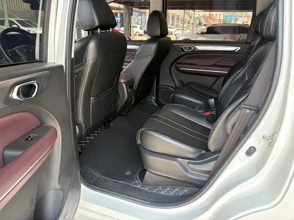 GAC Trumpchi M6 2023