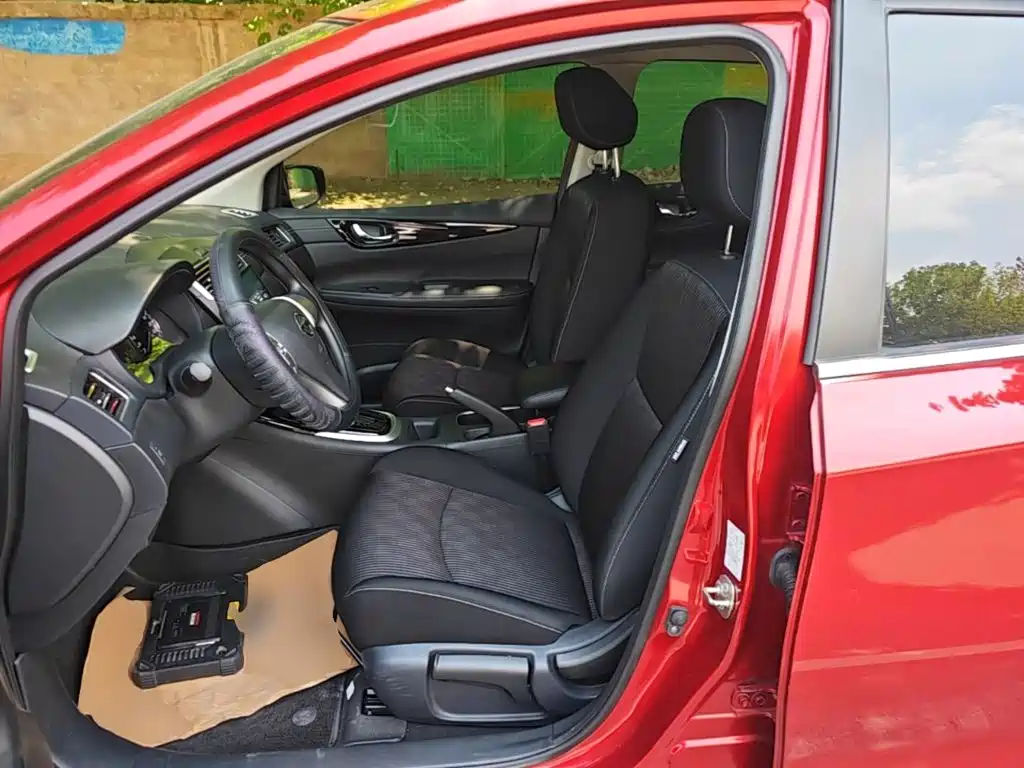Nissan Tiida 2018 — фото 15