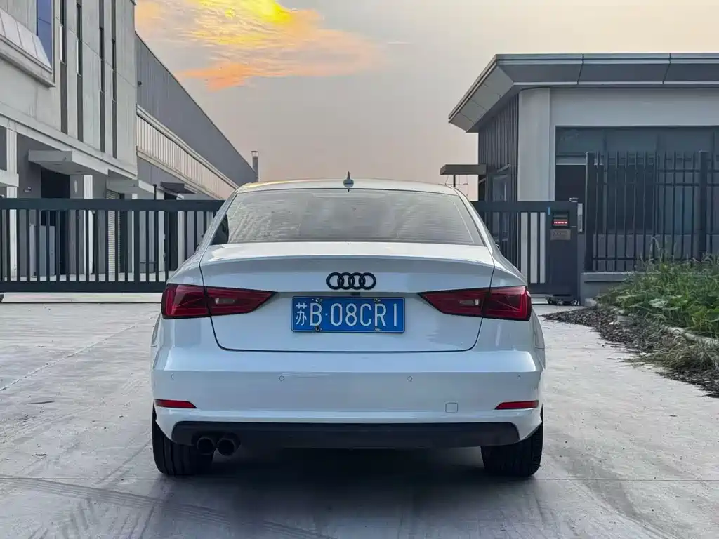 Audi A3 2017 — фото 8