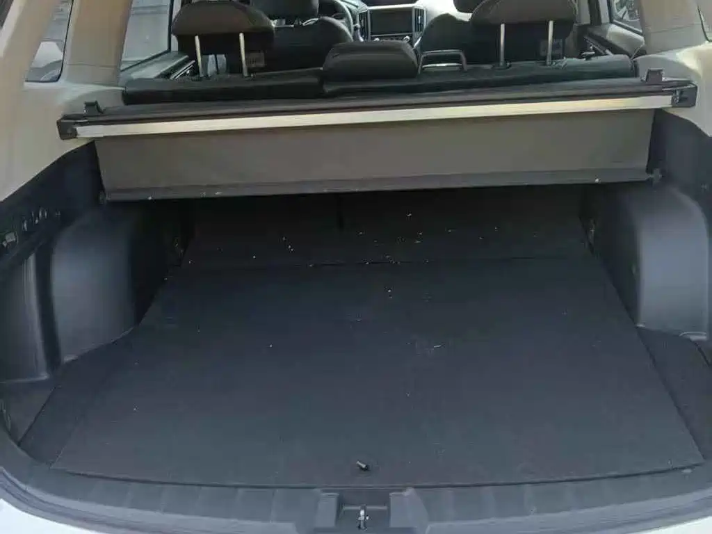 Subaru Forester 2022 — фото 11