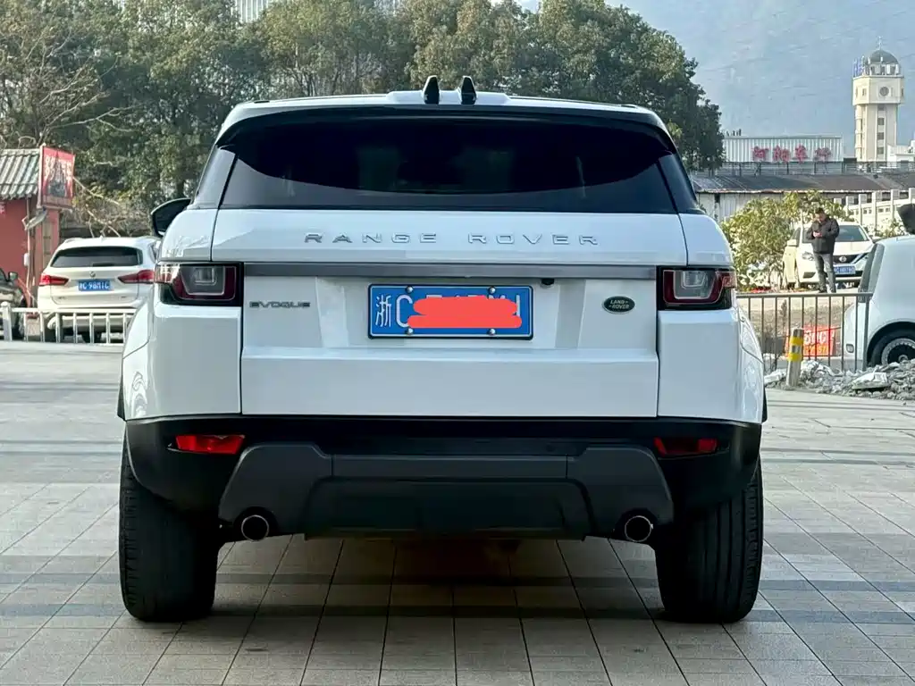 Land Rover Evoque 2017 — фото 9