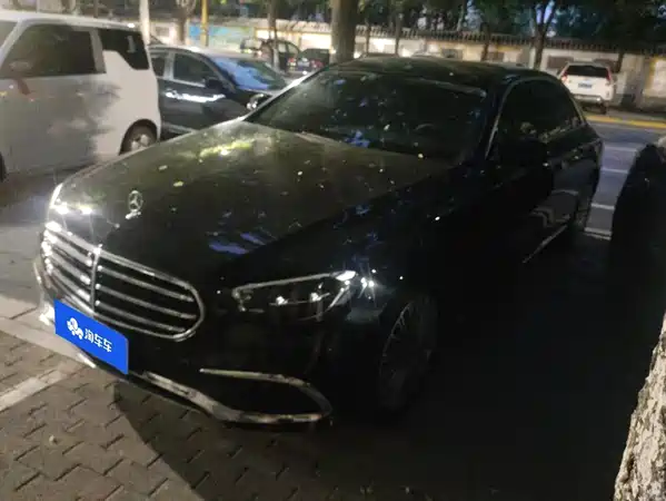 Mercedes-Benz E-Class 2022
