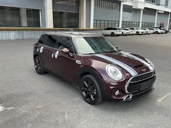 MINI Clubman 2016