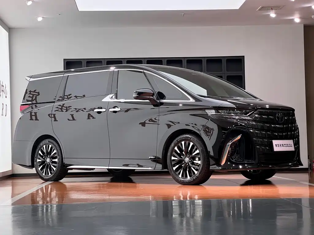 Toyota Alphard 2024 — фото 3