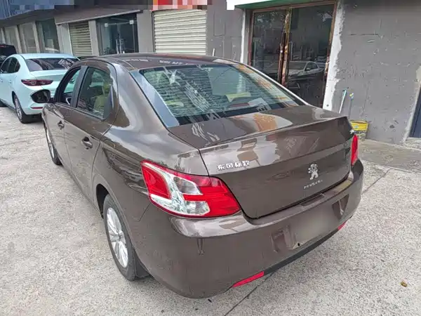 Peugeot 301 2015