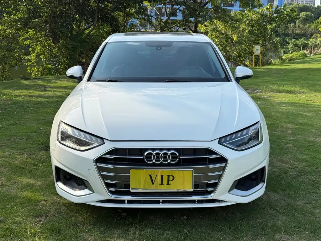 Audi A4L 2021