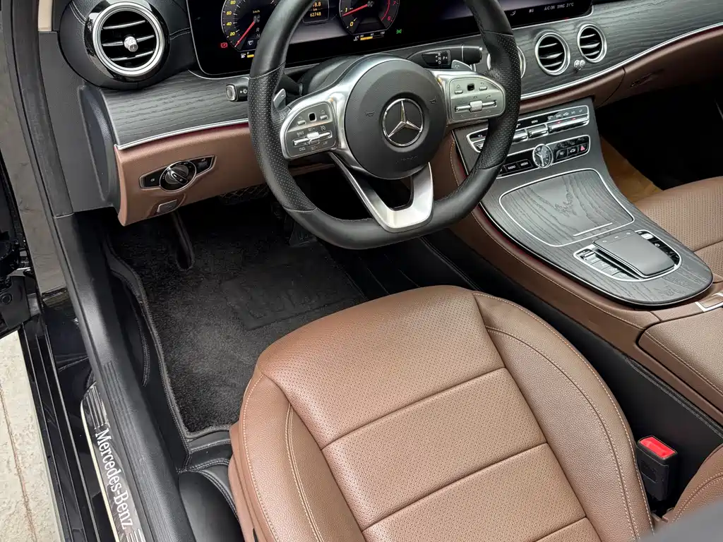 Mercedes-Benz E-Class 2020 — фото 33