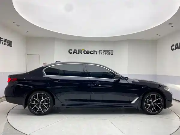 BMW 5 Series 2021